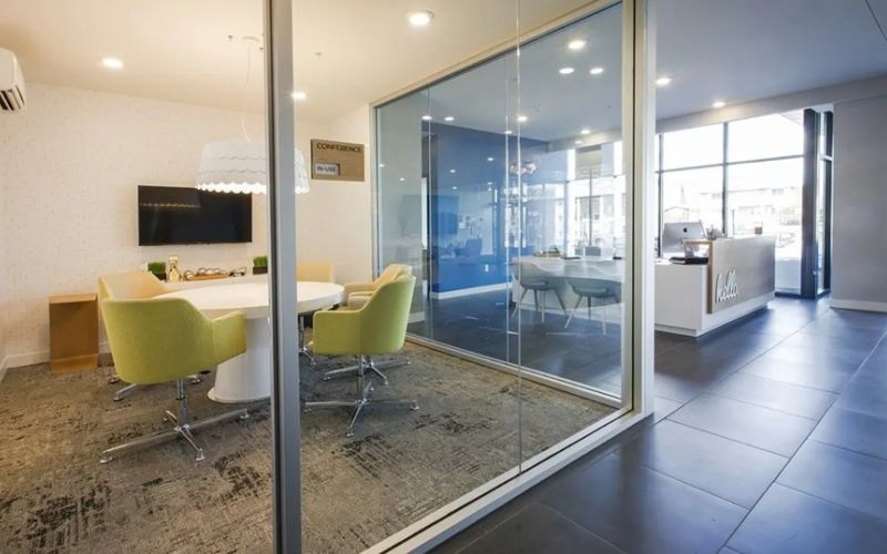 <span class="uk-h4">Conference room amenity in the Hello Apartments.</span>